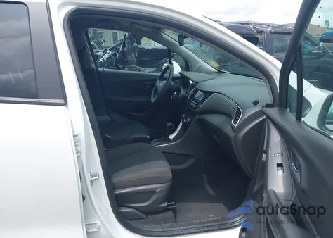 2022 Chevrolet Trax Fwd Ls из США, поврежденный, VIN KL7CJKSM9NB544656